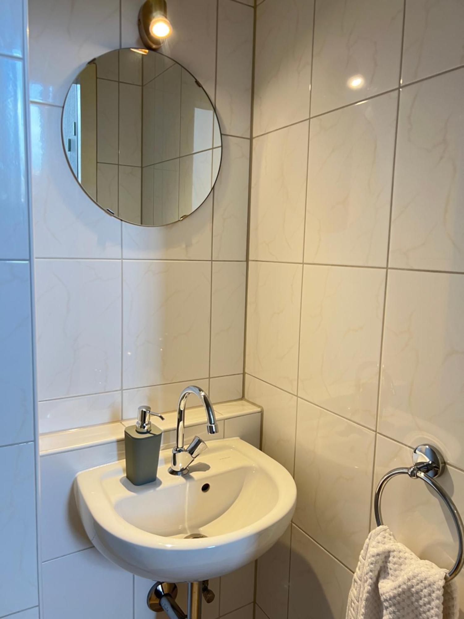 Der Schwan 7 - 3 Schlafzimmer - 2 Balkone - Zentral - 100 Qm Duren Exterior photo